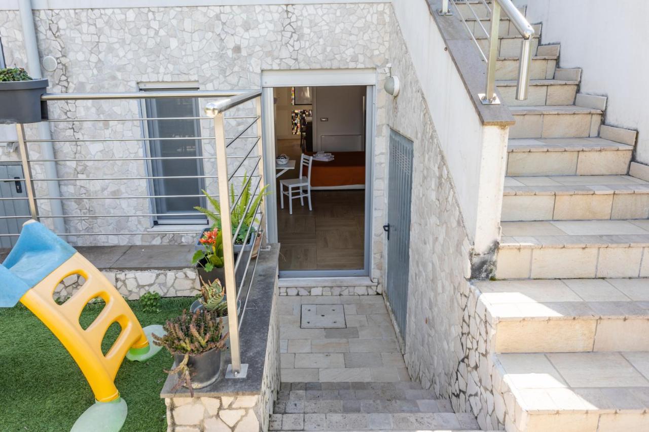 Oristano 5 Pers Appartamento Extérieur photo
